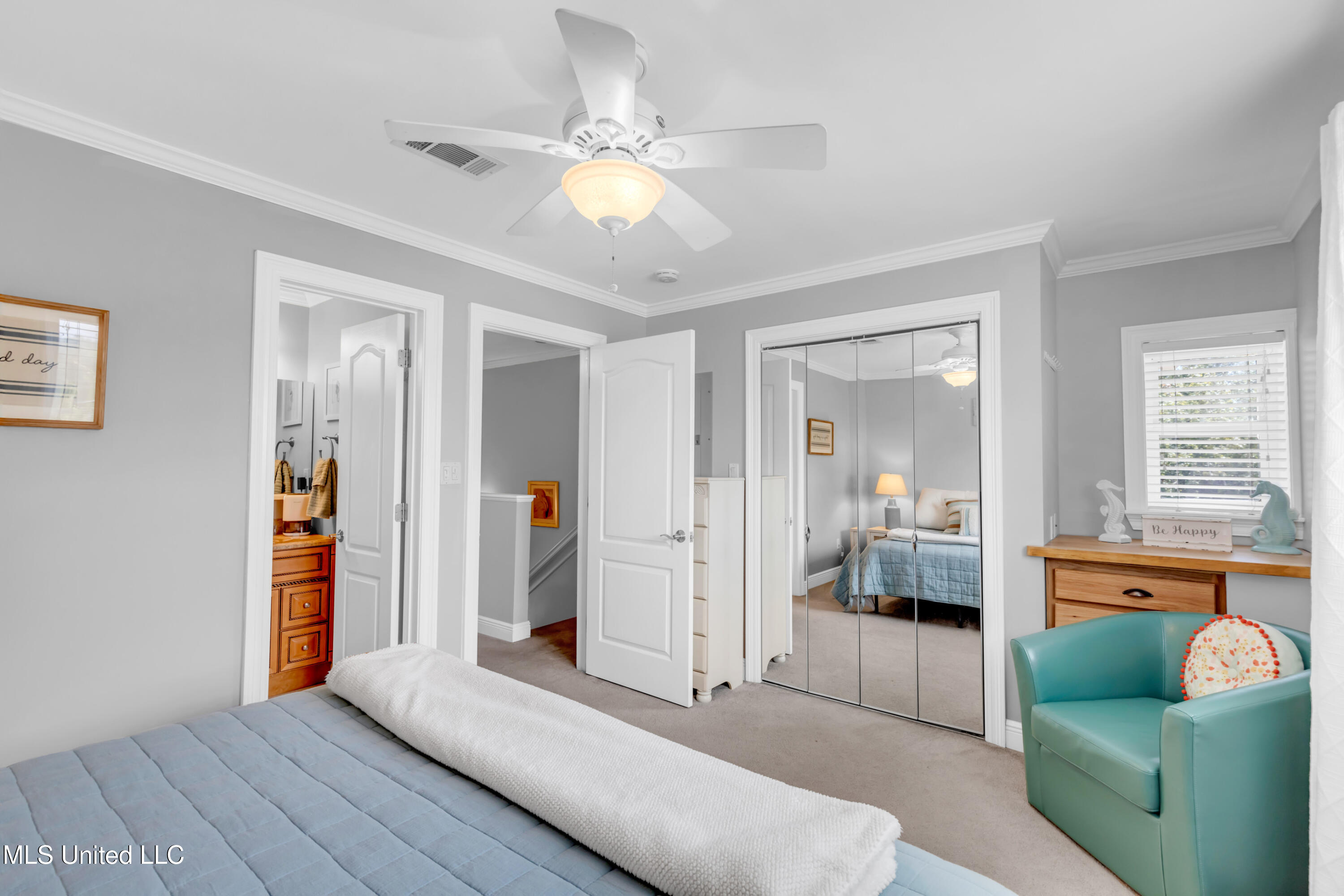 548 Beach Boulevard, 141