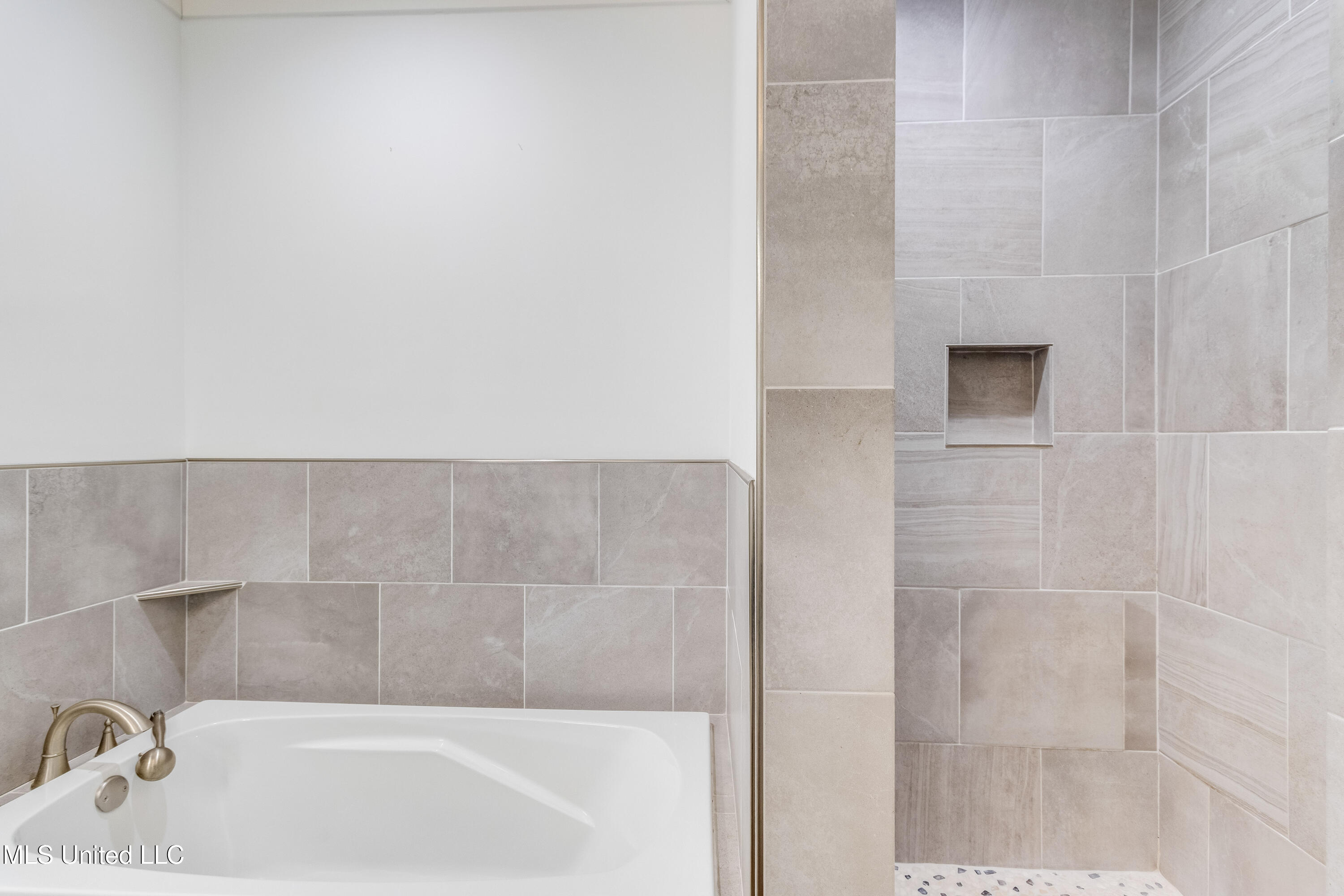 252 Handy Lane