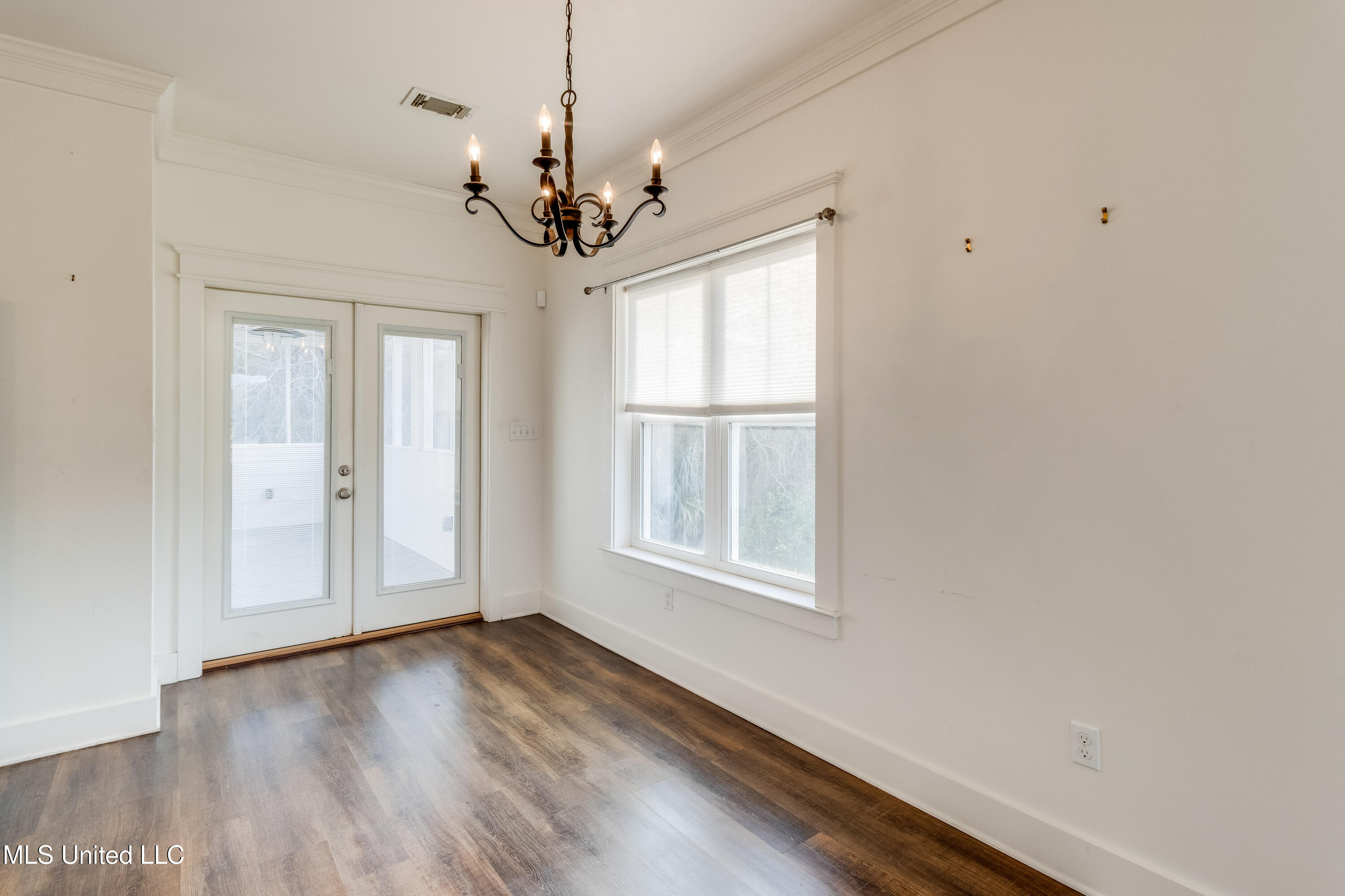 252 Handy Lane