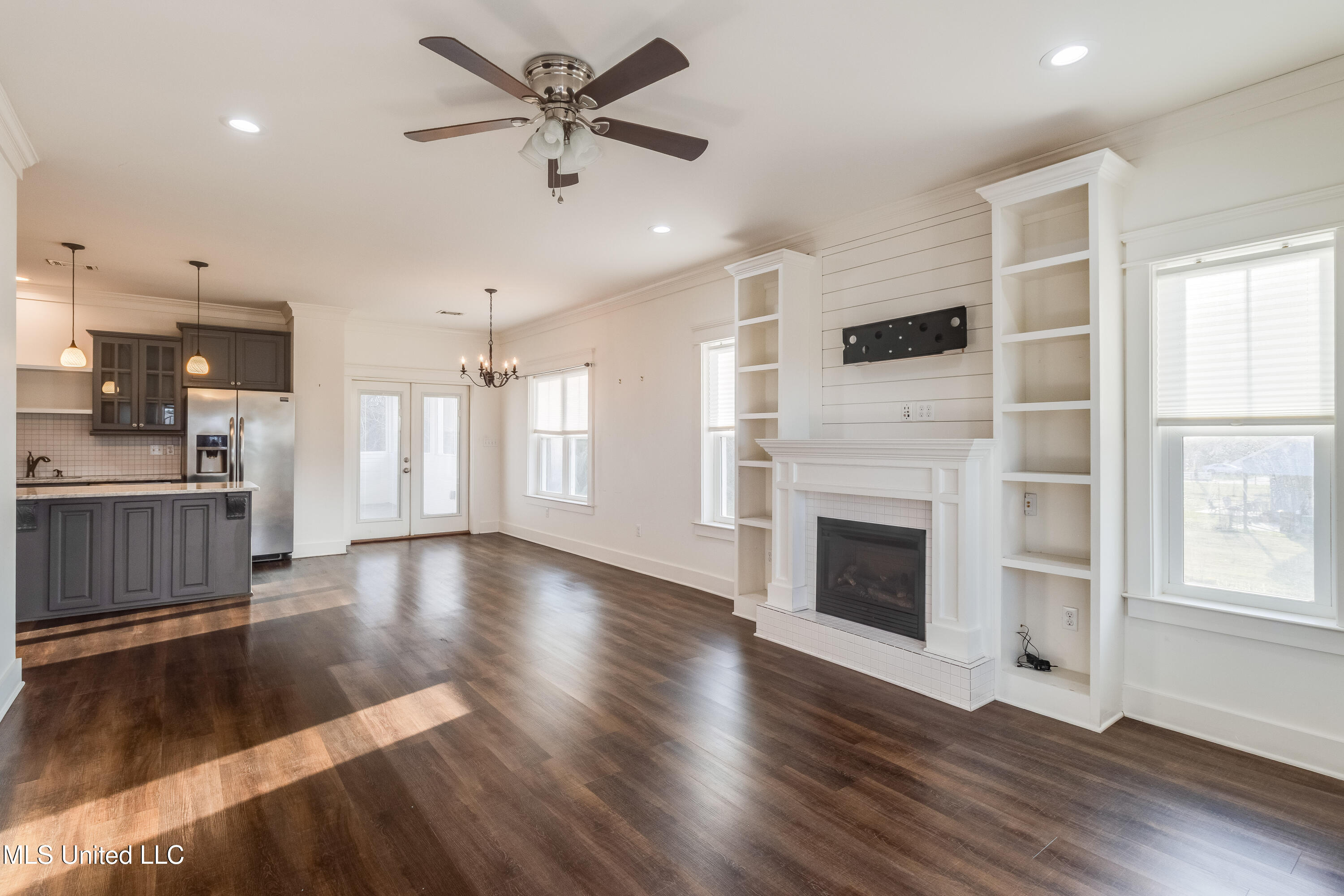 252 Handy Lane