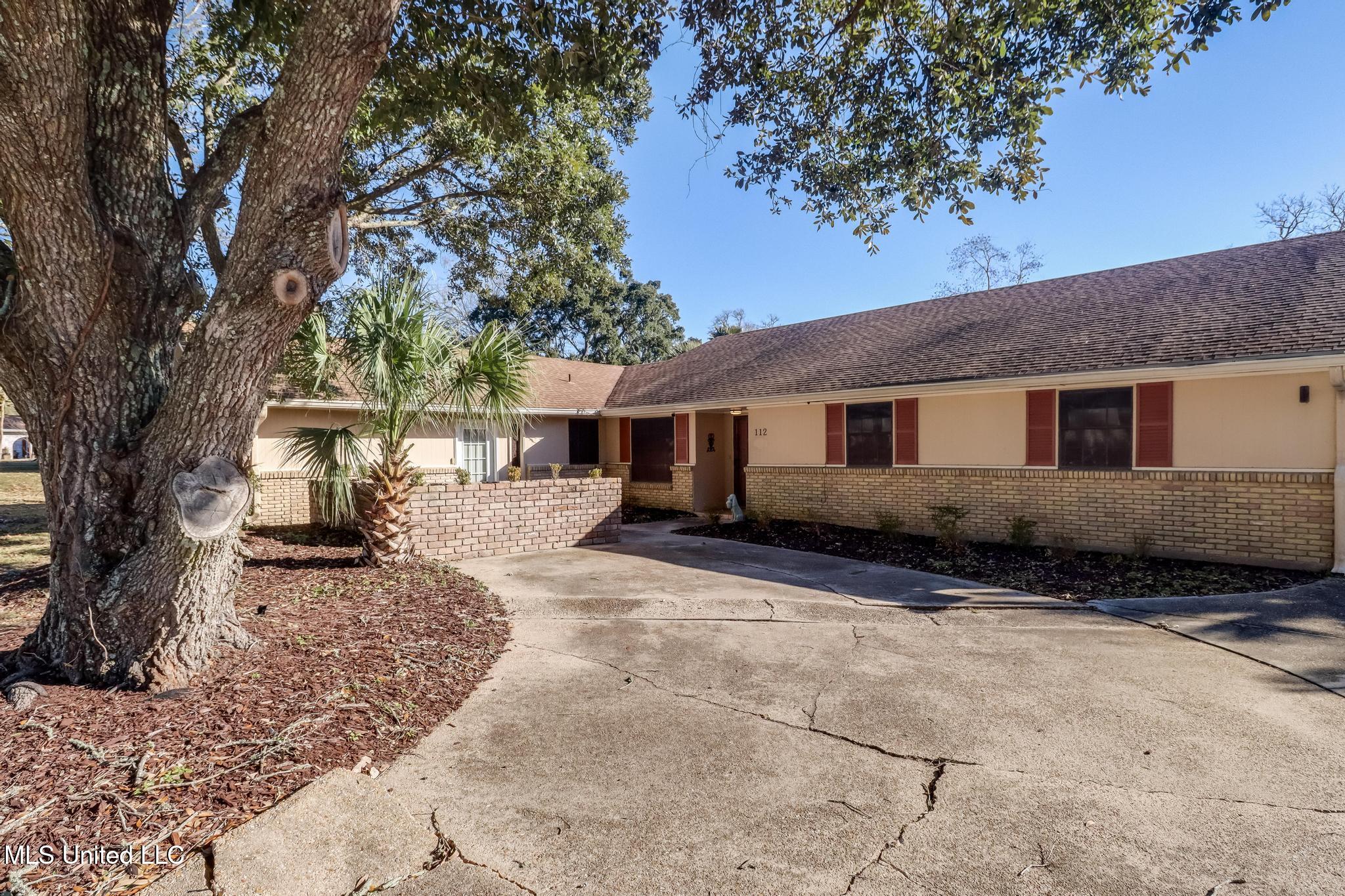 112 Driftwood Drive
