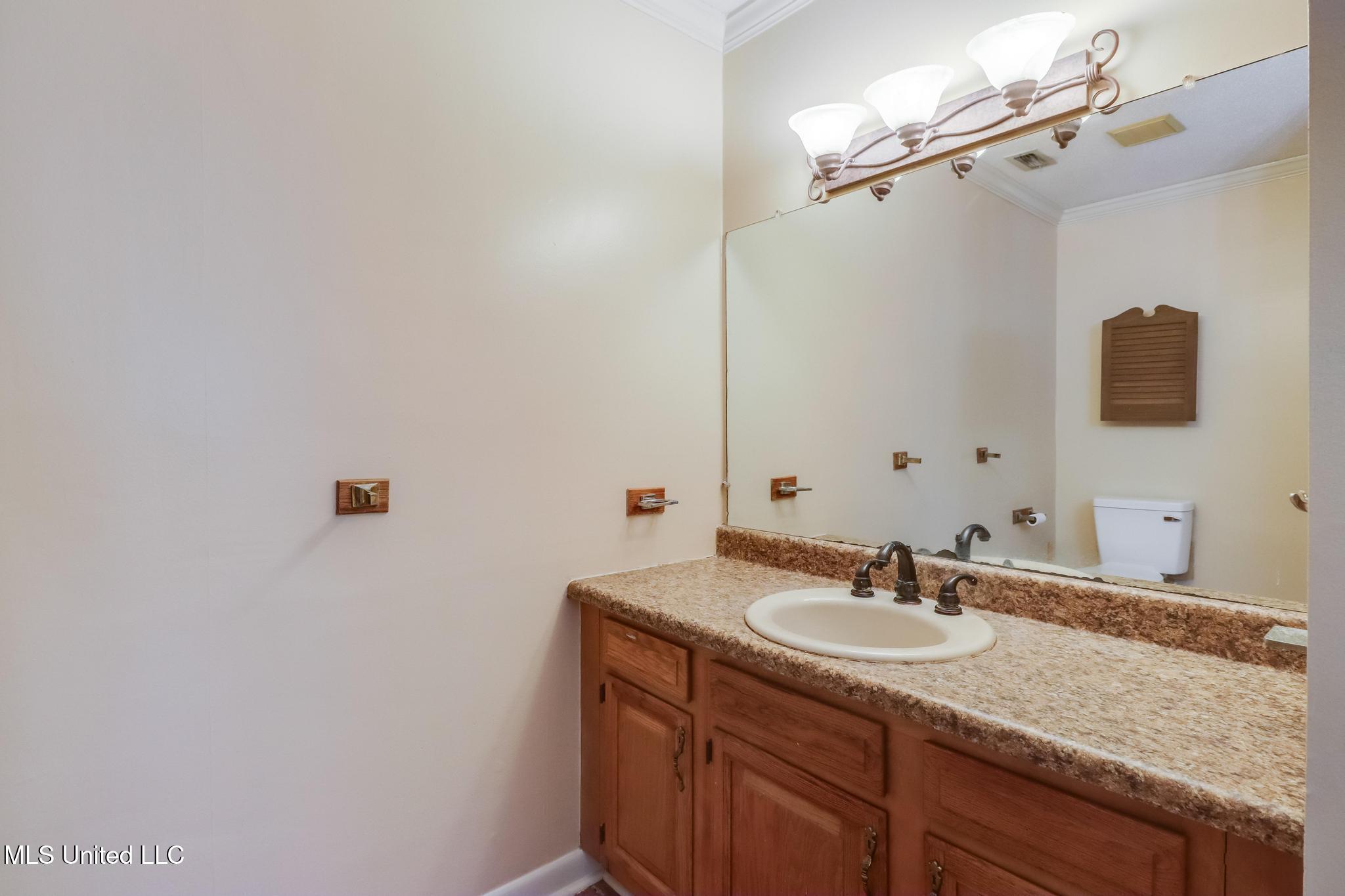 112 Driftwood Drive