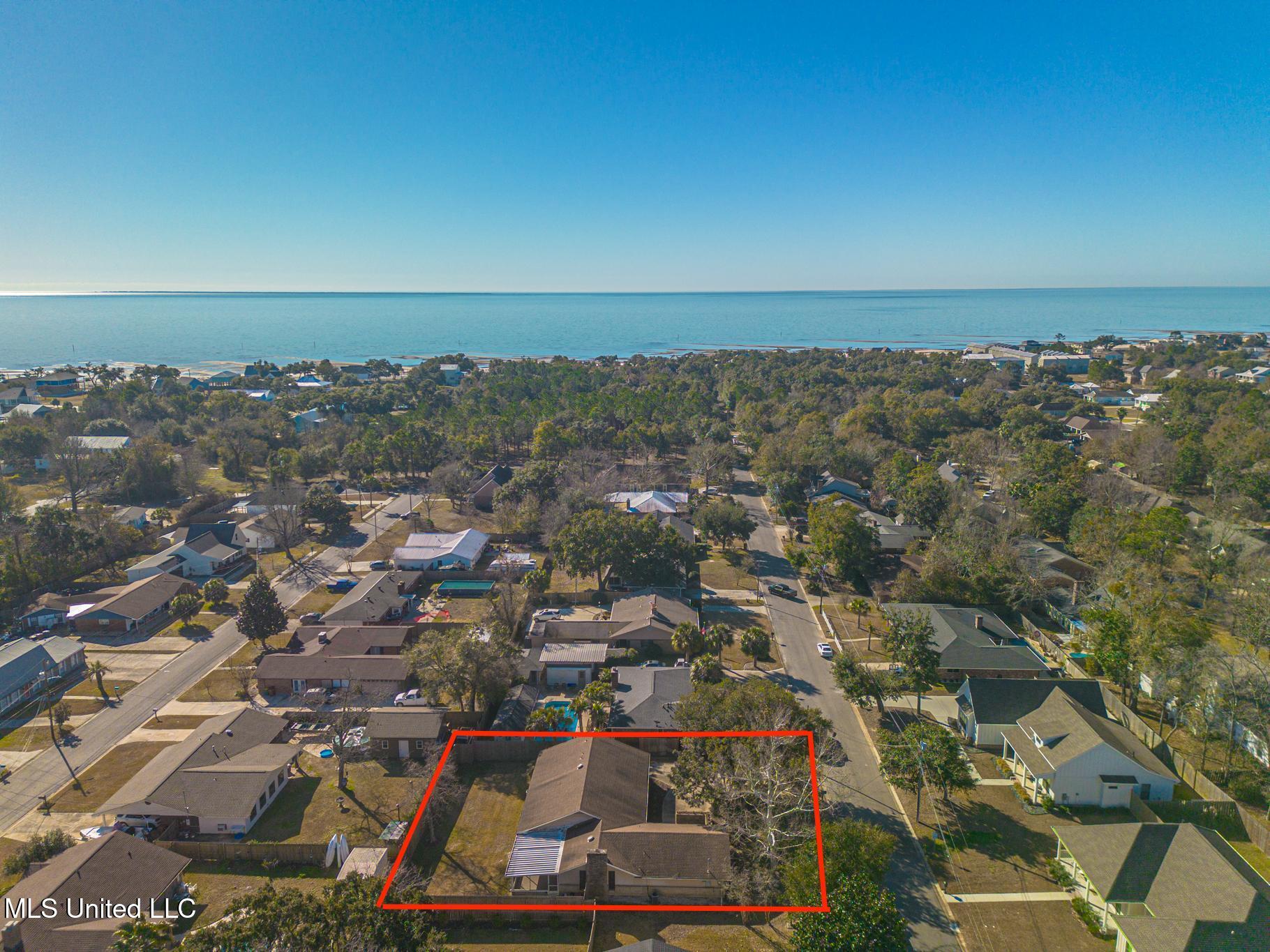 112 Driftwood Drive