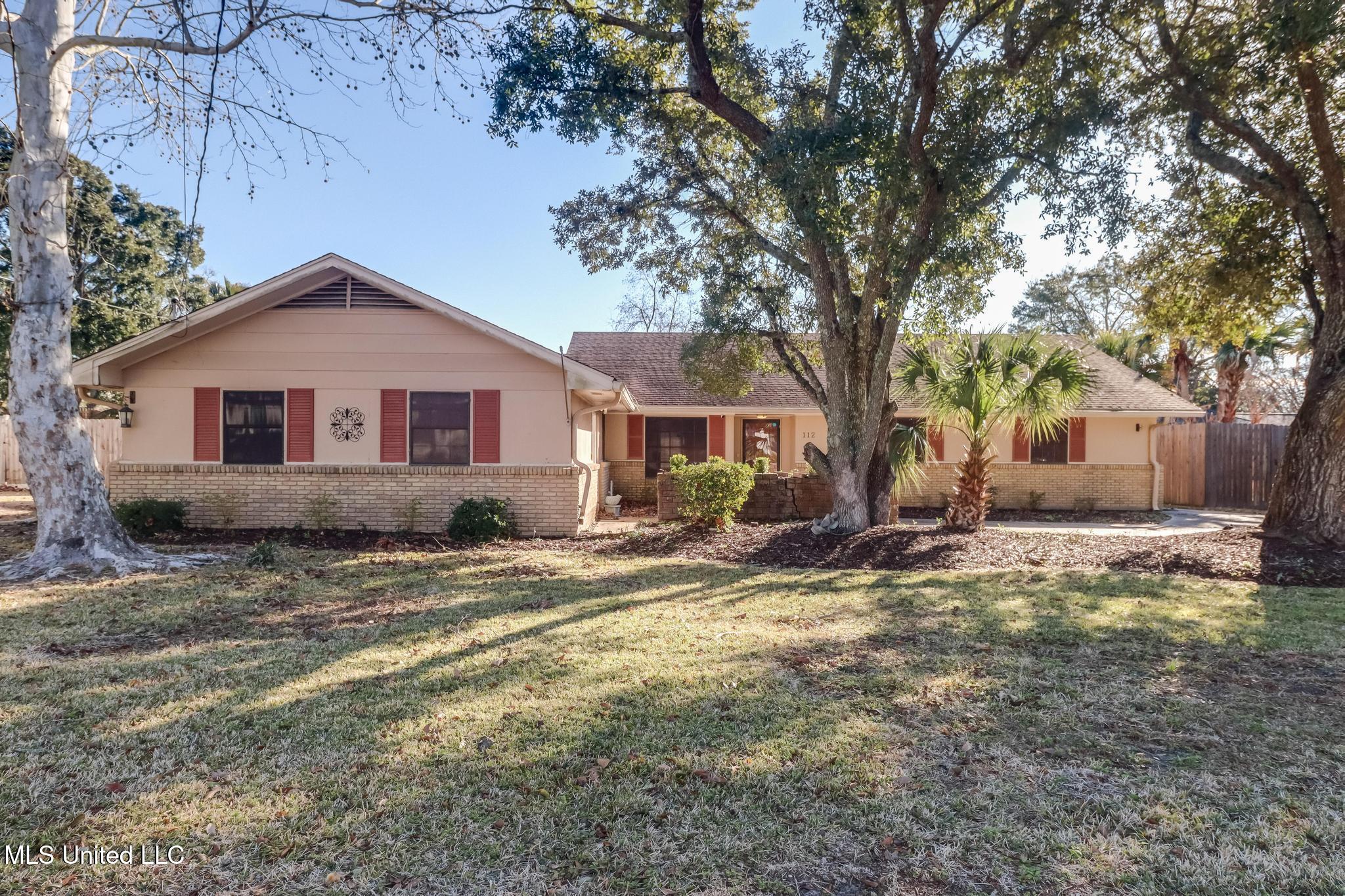 112 Driftwood Drive