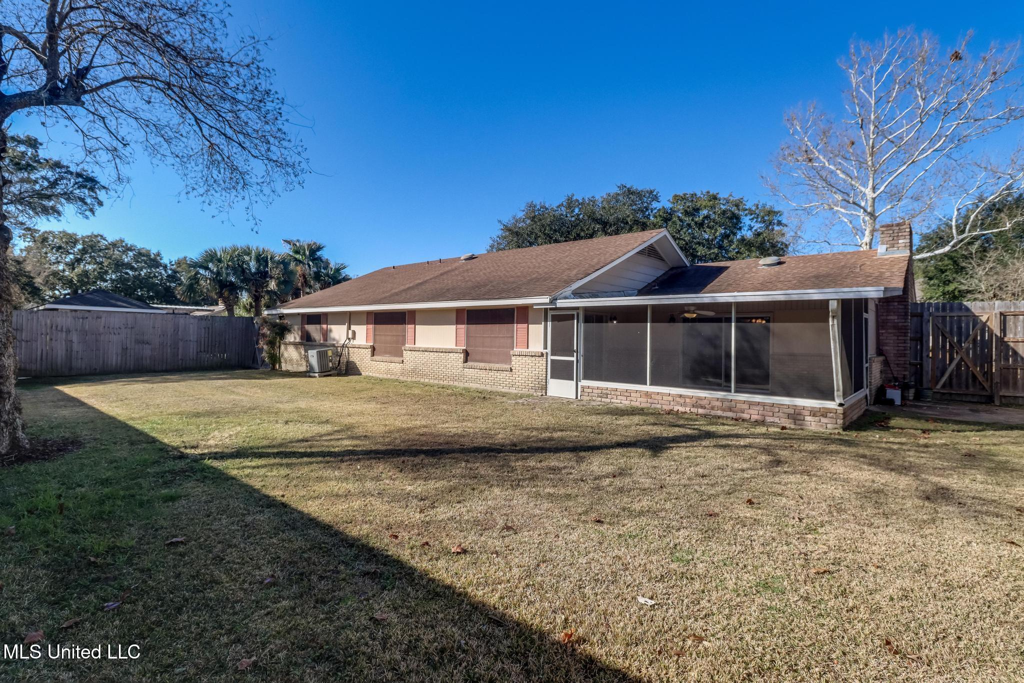112 Driftwood Drive