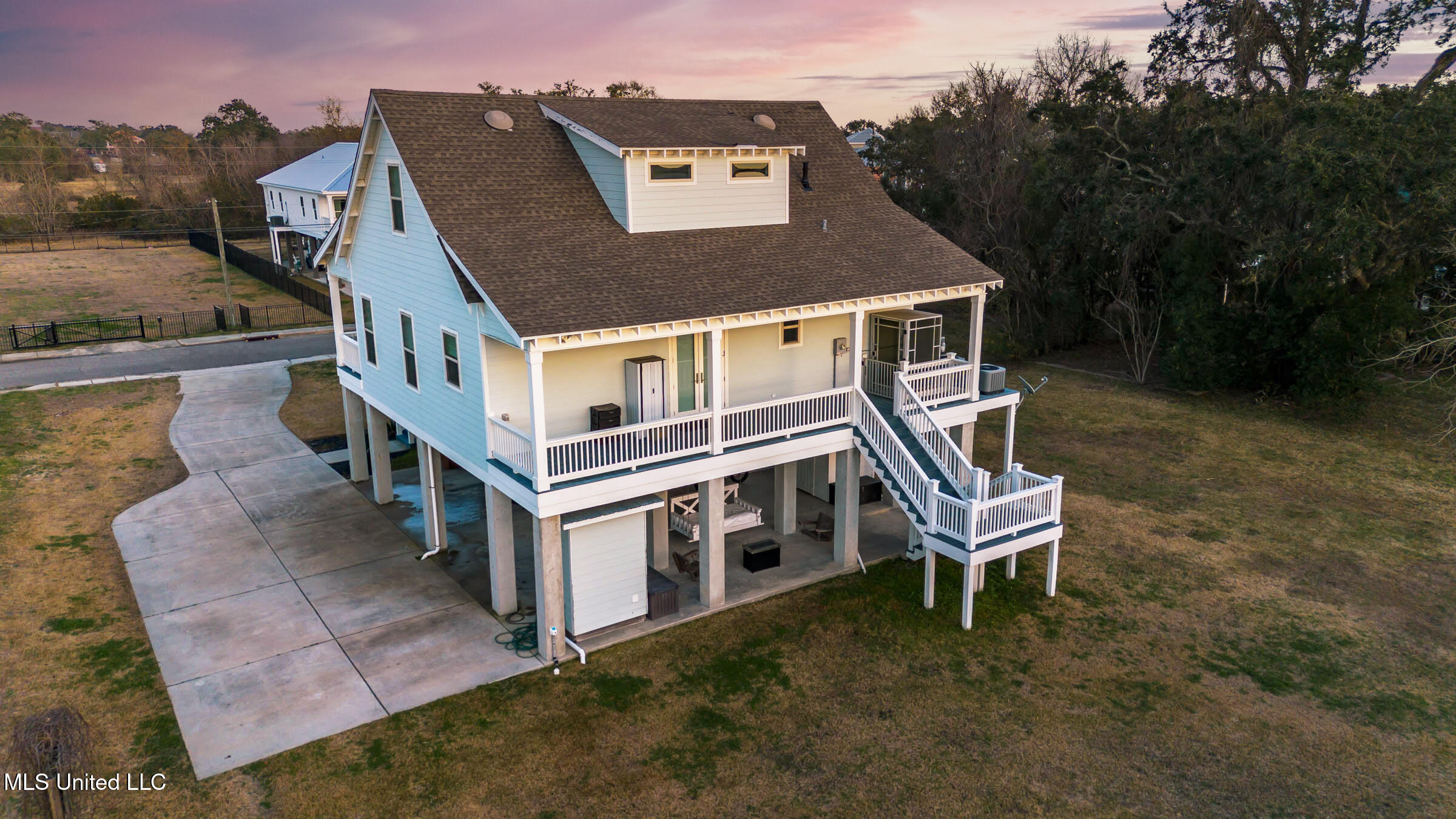430 Russell Avenue