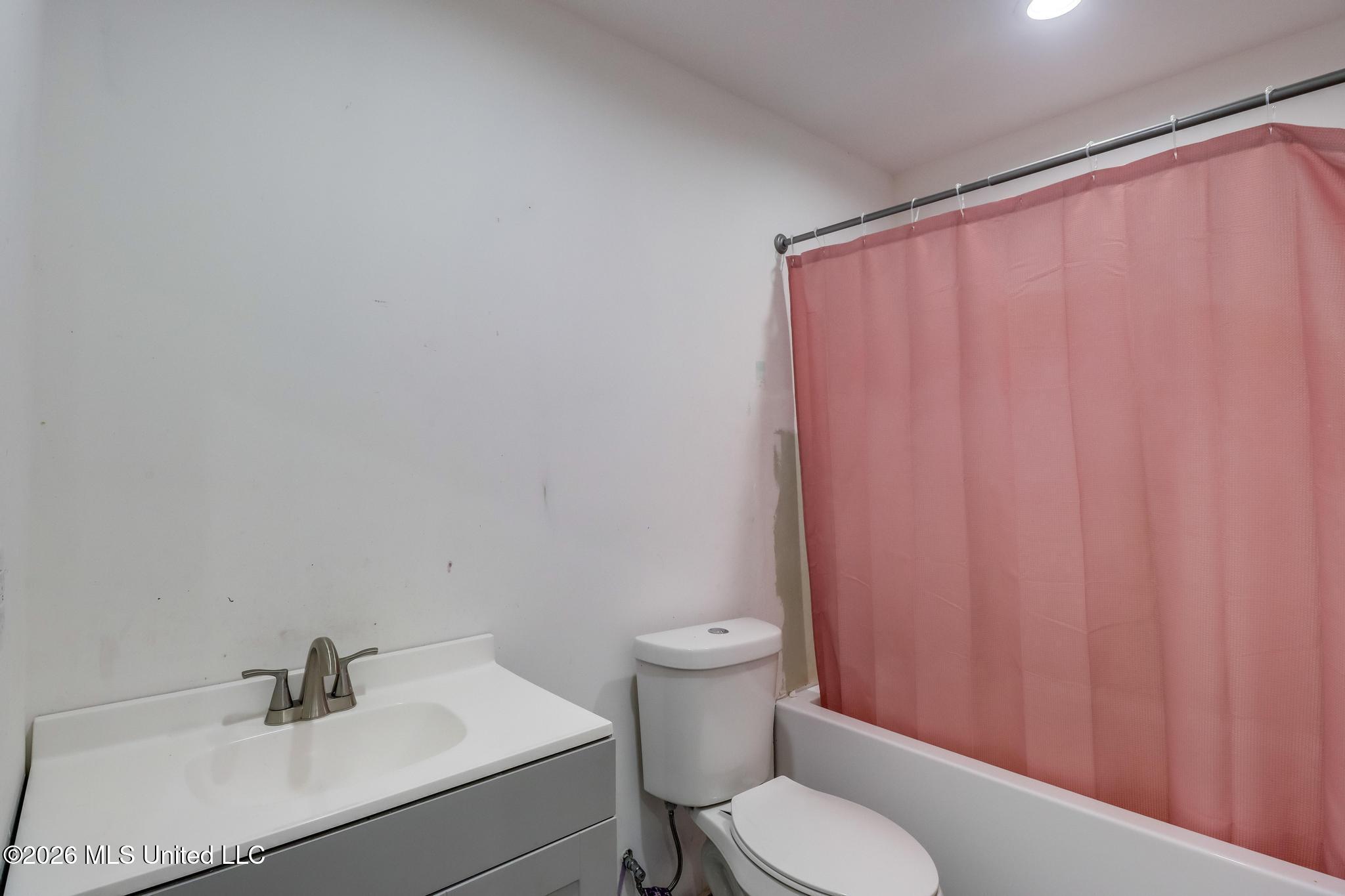 227 Hiern Avenue
