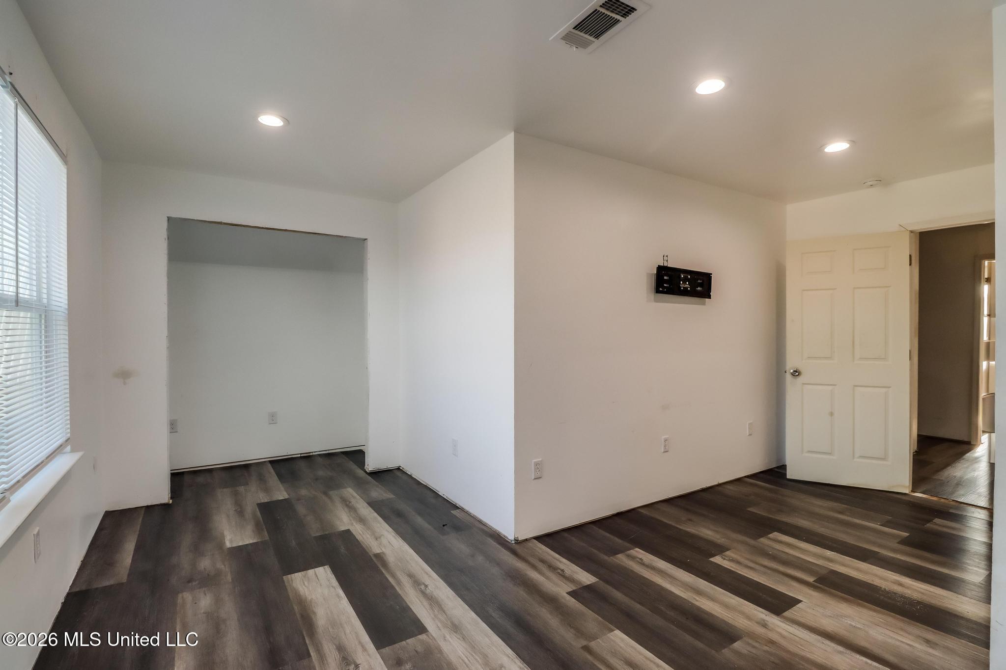 227 Hiern Avenue