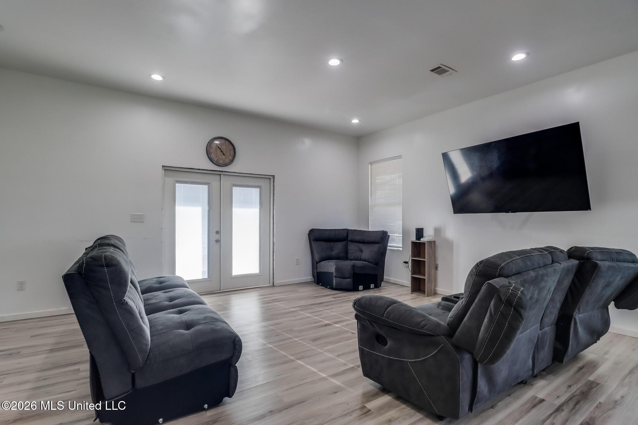 227 Hiern Avenue