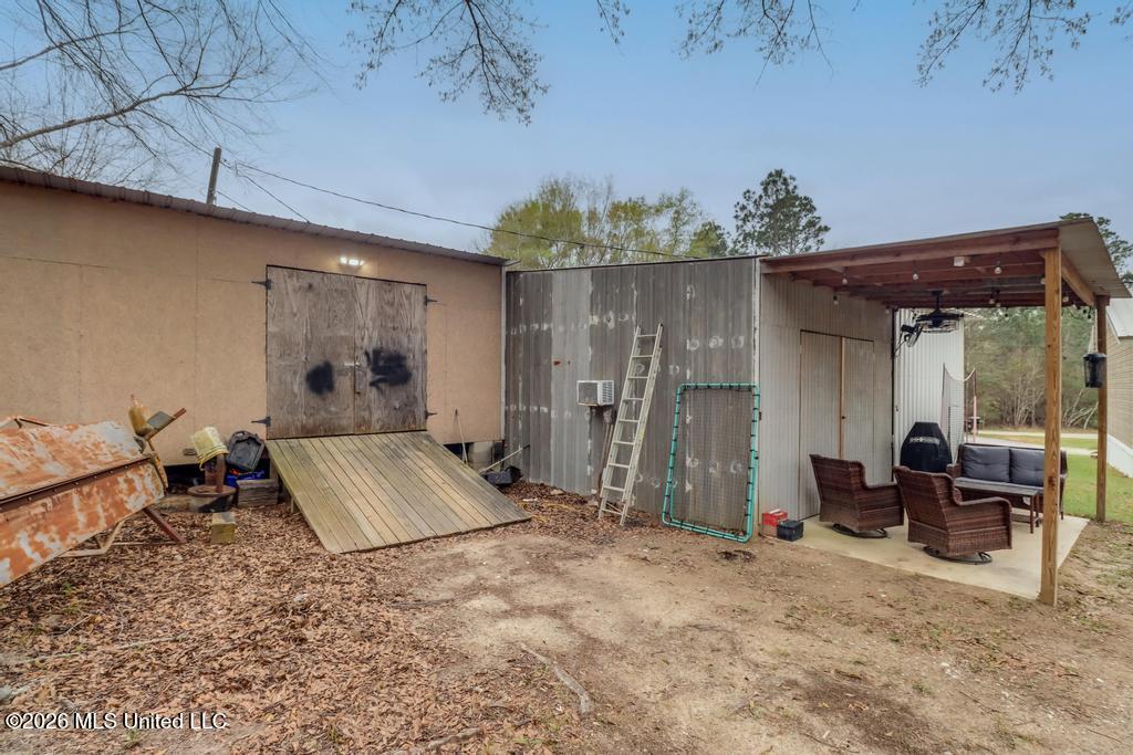 20210 Lennis Cuevas Road