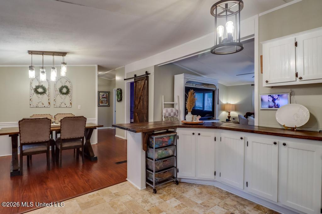 20210 Lennis Cuevas Road