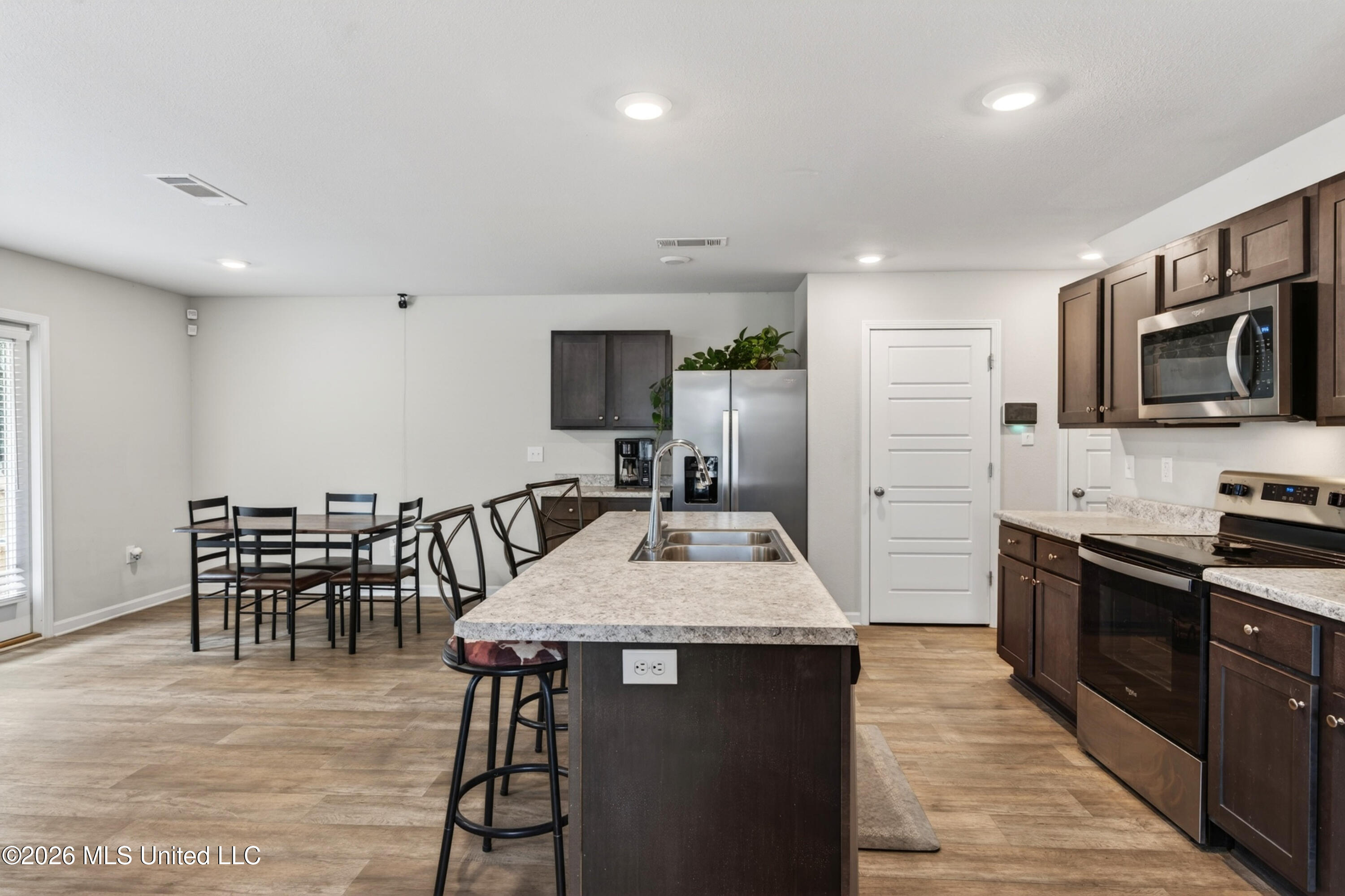 2016 Napoleon Street