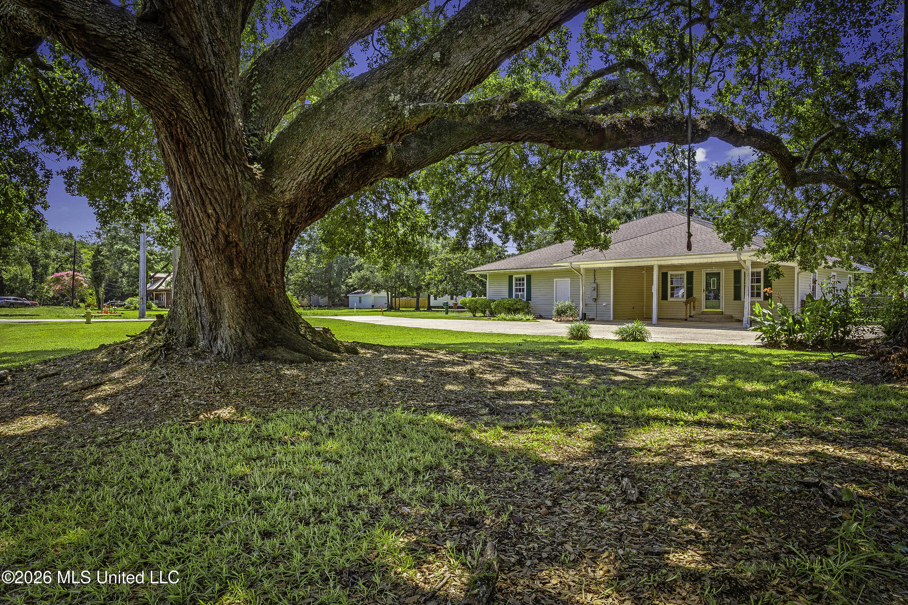 100 S Nicholson Avenue