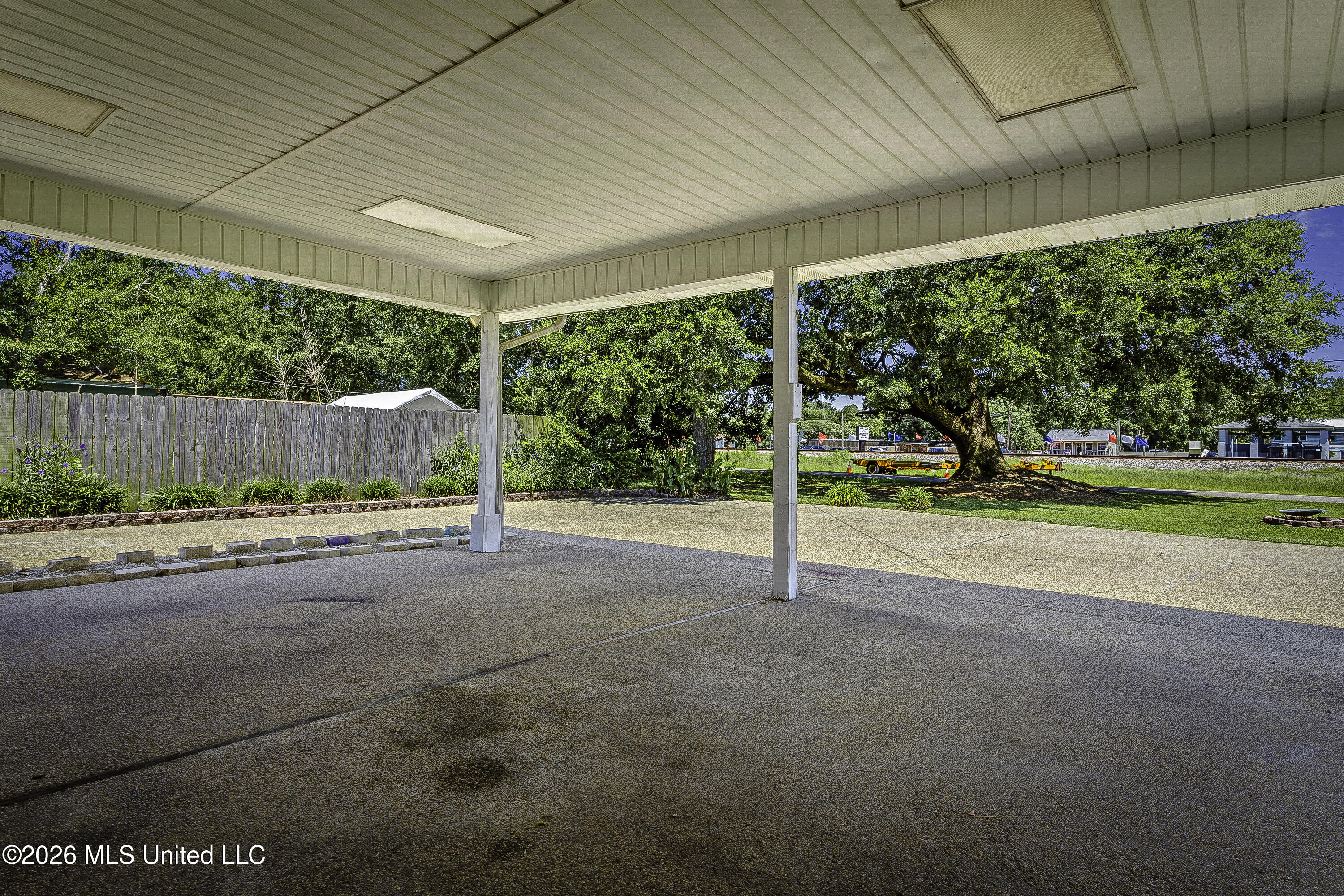 100 S Nicholson Avenue