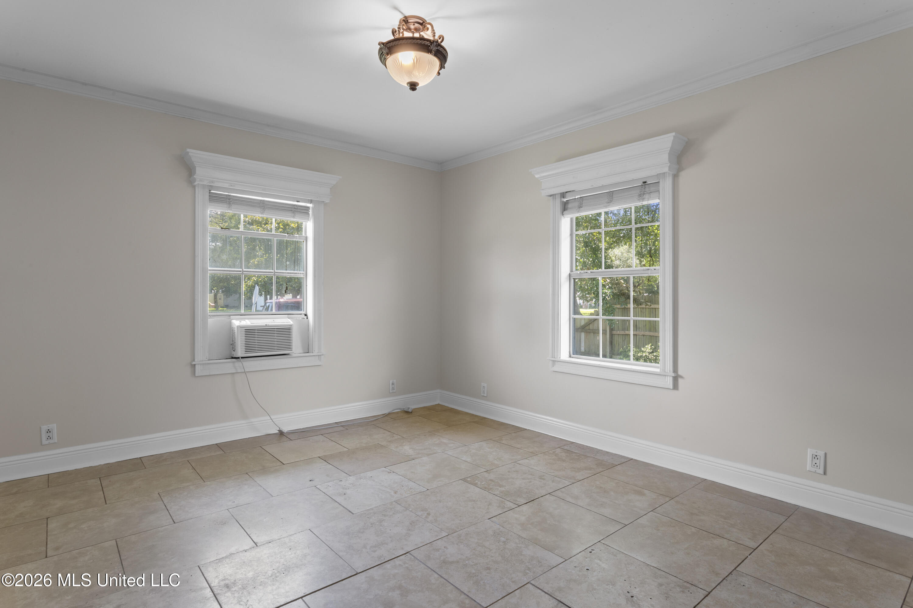 100 S Nicholson Avenue