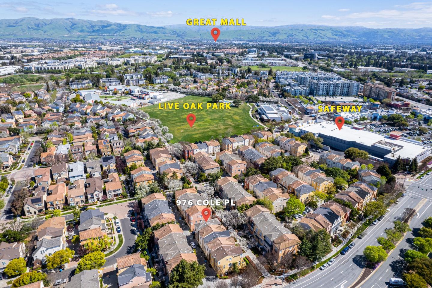 976 Cole PL