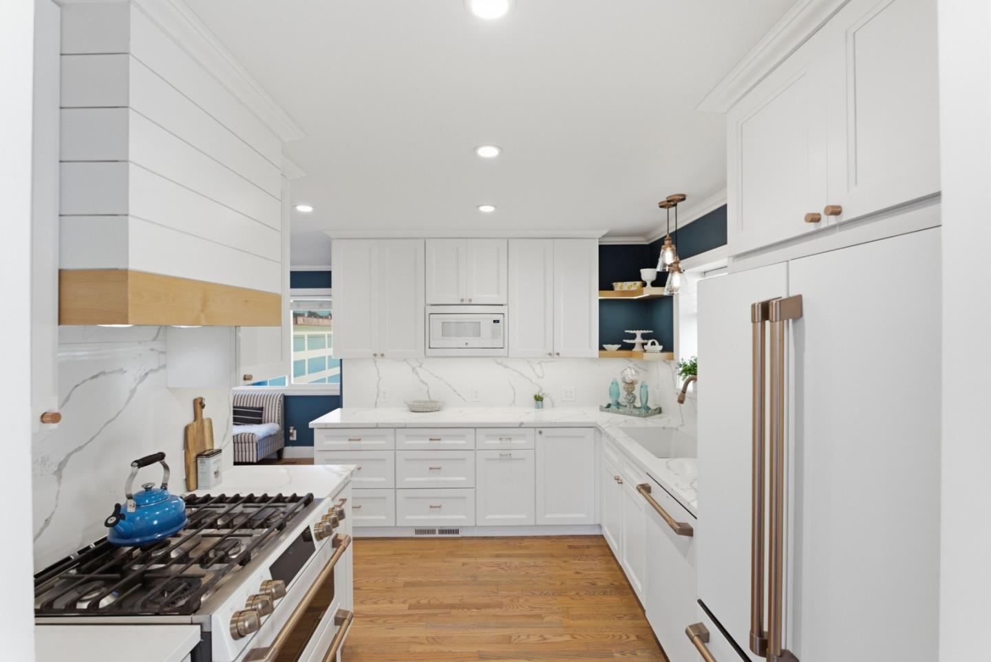 849 Marino Pines RD