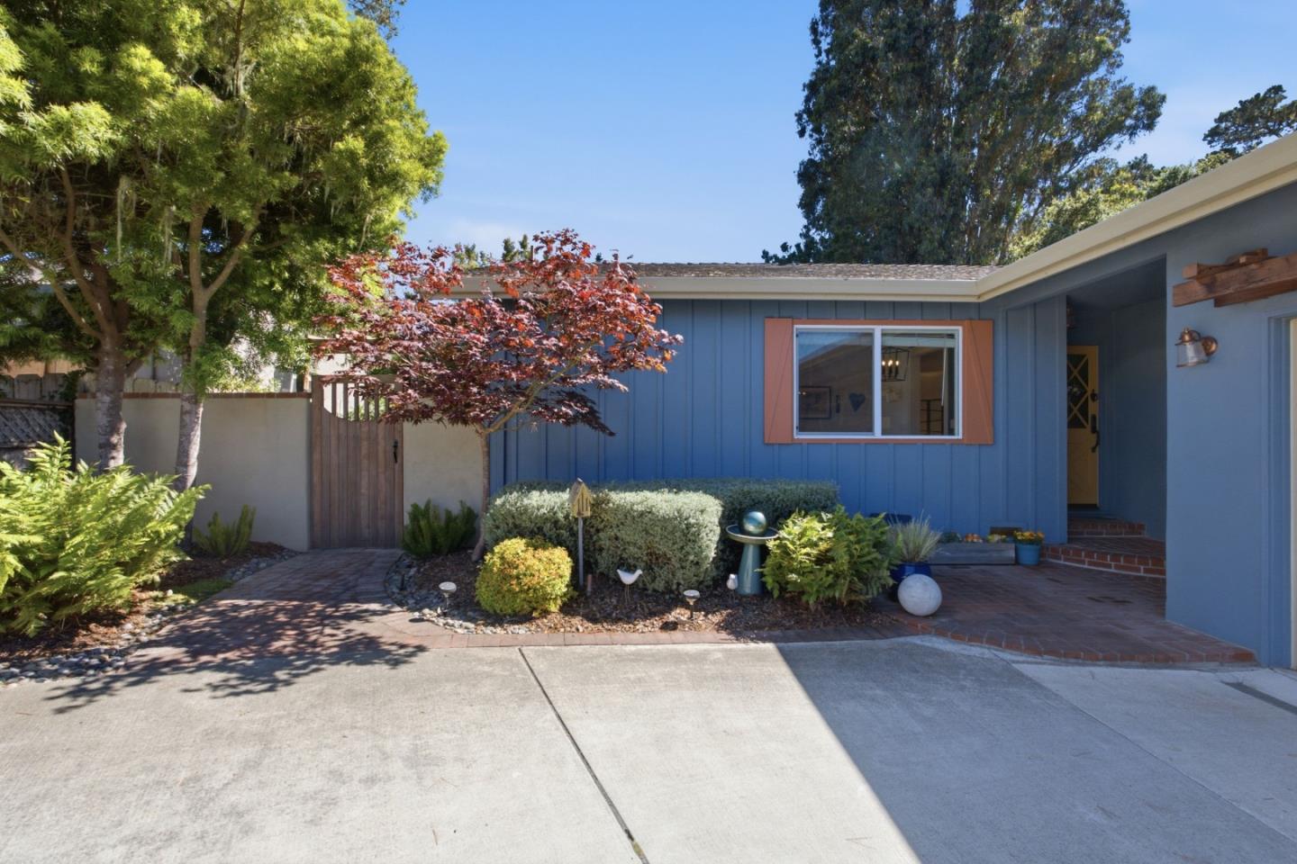 849 Marino Pines RD