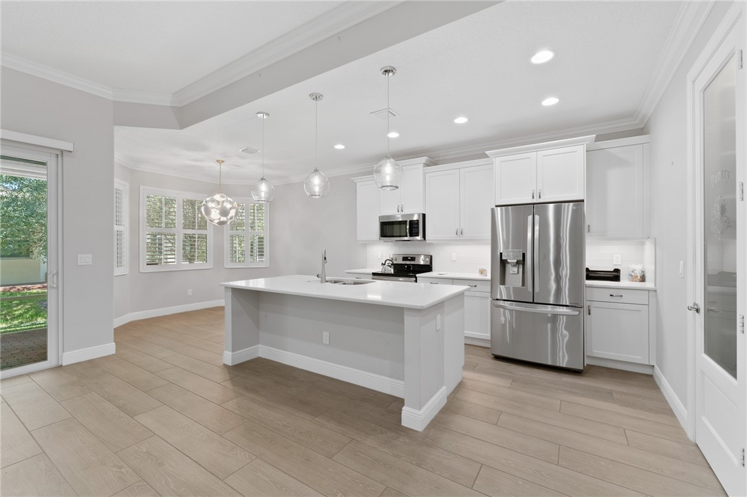 1832 Red Oak Terrace
