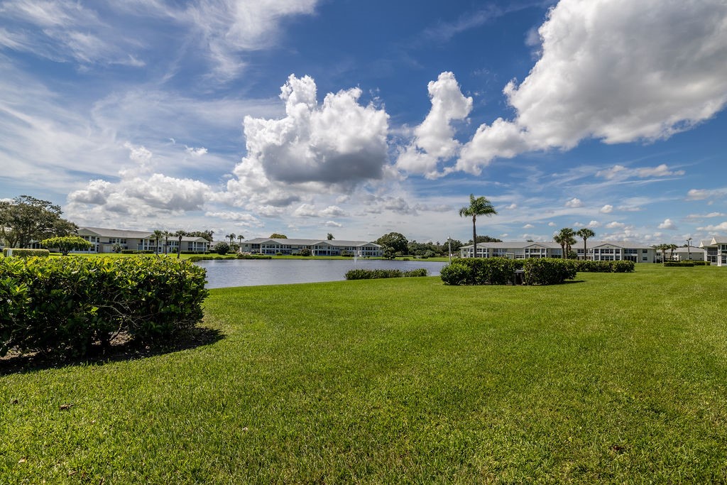 307 N Grove Isle Circle 307