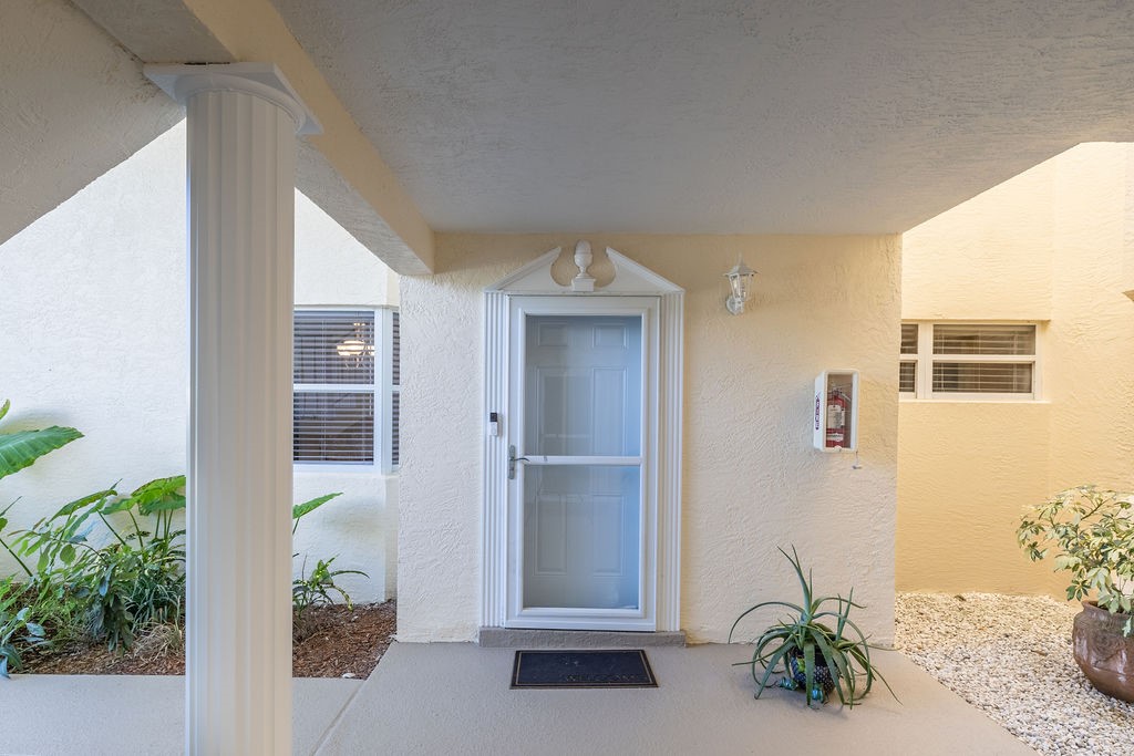 307 N Grove Isle Circle 307