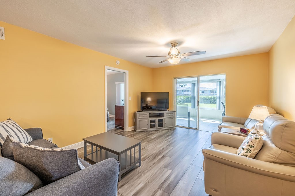 307 N Grove Isle Circle 307