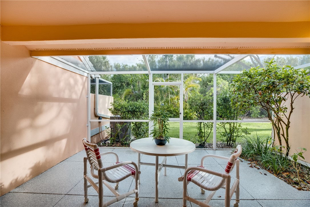 1422 Coral Oak Lane 1102