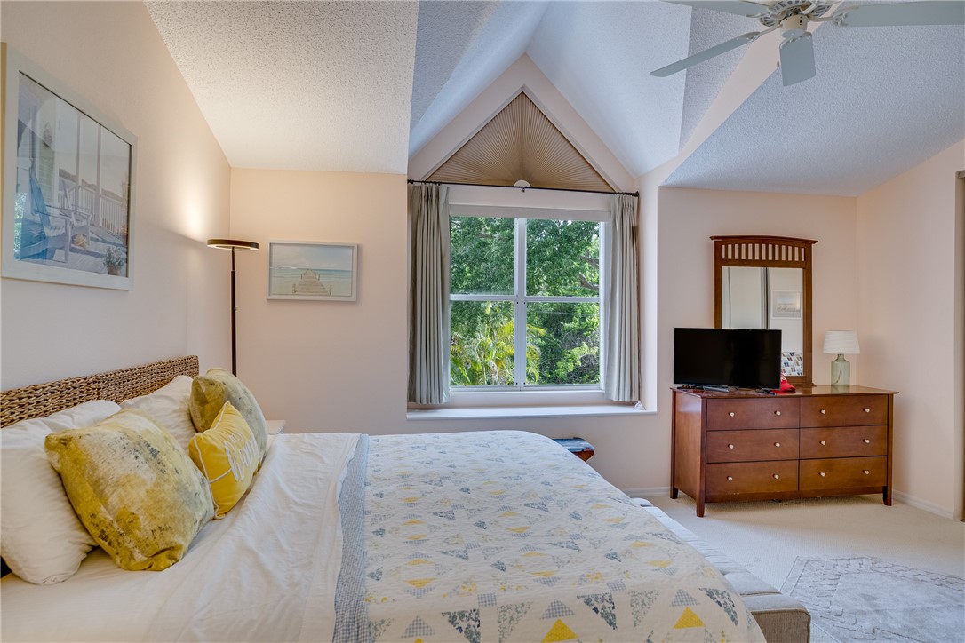1422 Coral Oak Lane 1102