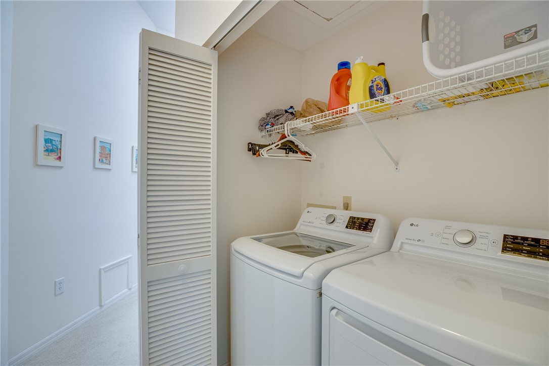 1422 Coral Oak Lane 1102
