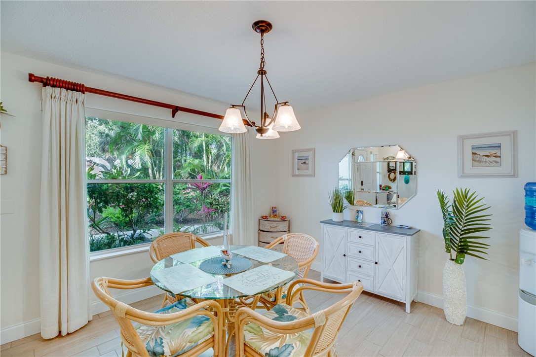 1422 Coral Oak Lane 1102