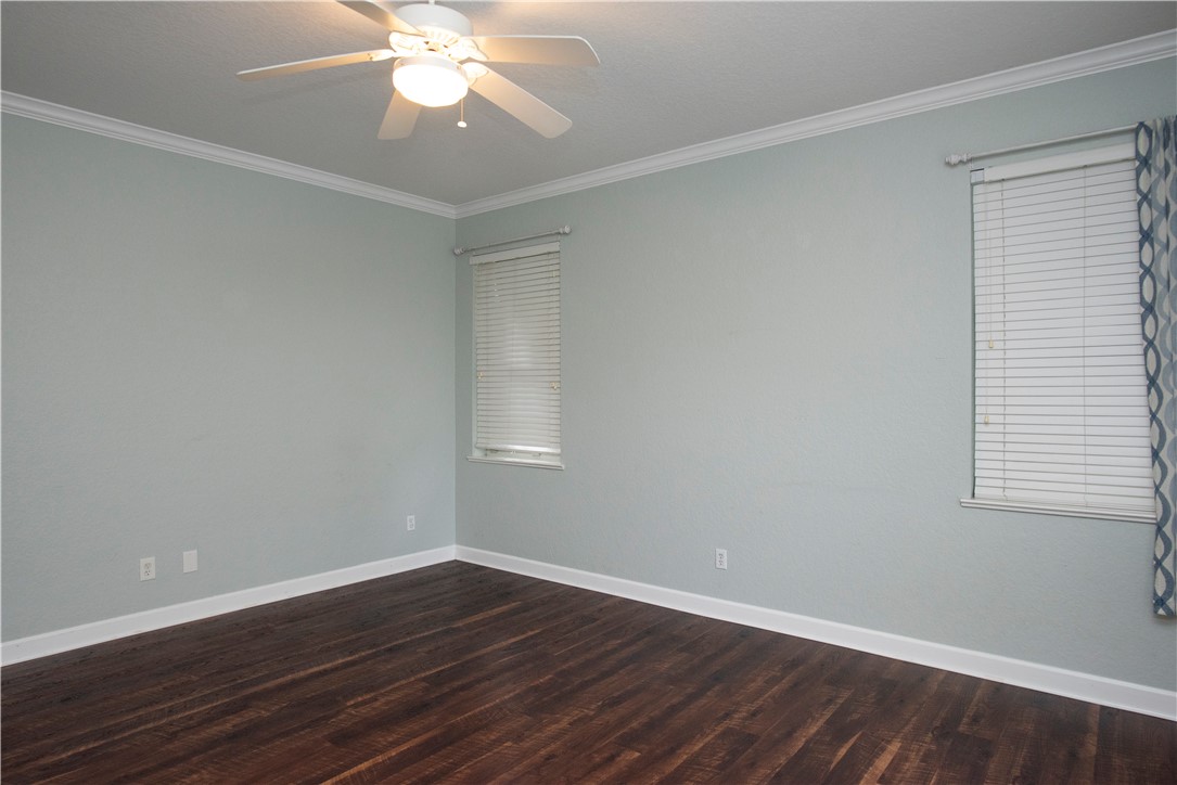 325 40th Court SW