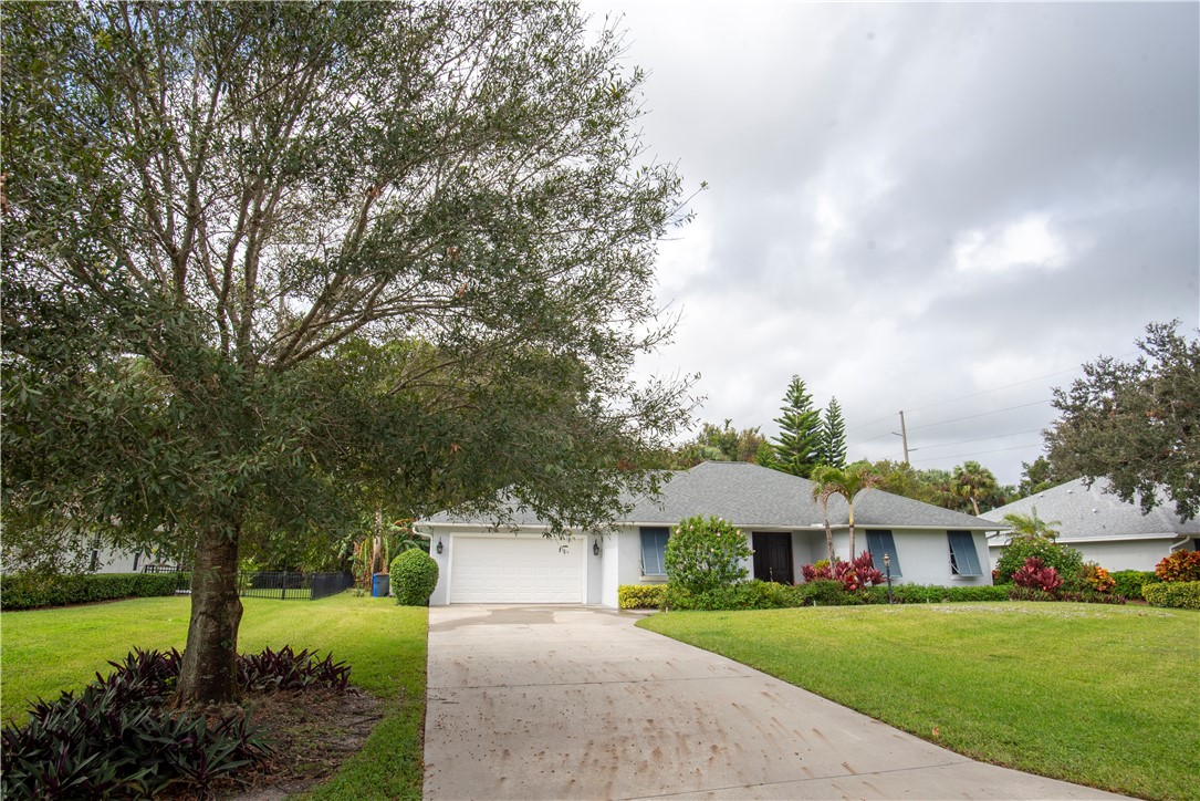 325 40th Court SW