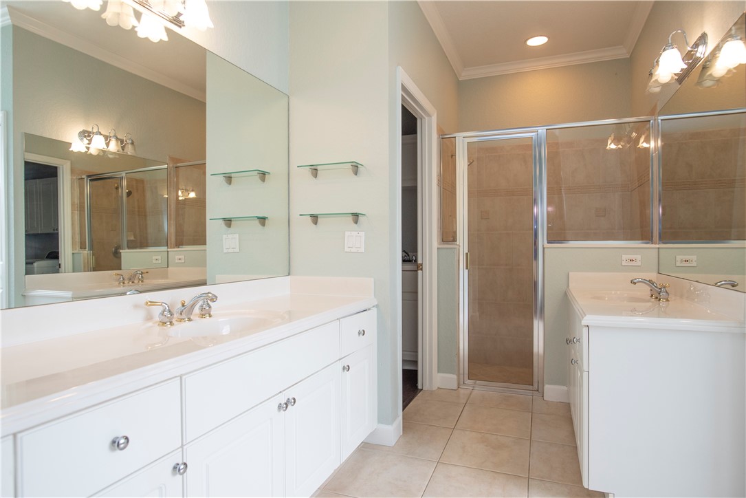 325 40th Court SW