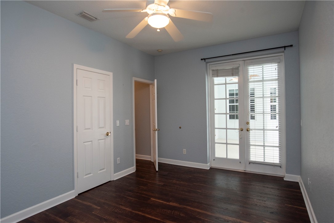 325 40th Court SW