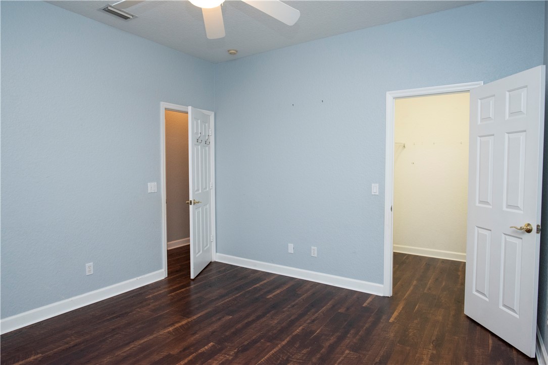 325 40th Court SW