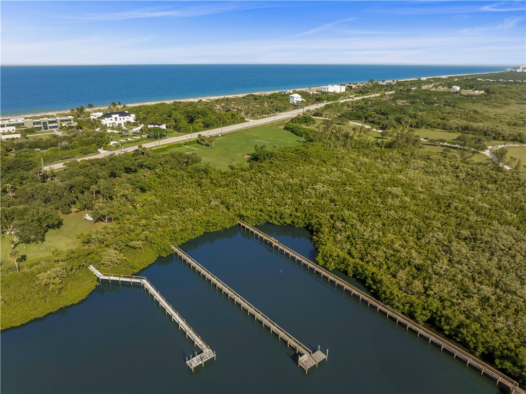 2135 S Highway A1a