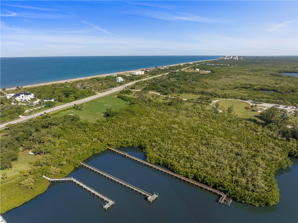 2135 S Highway A1a