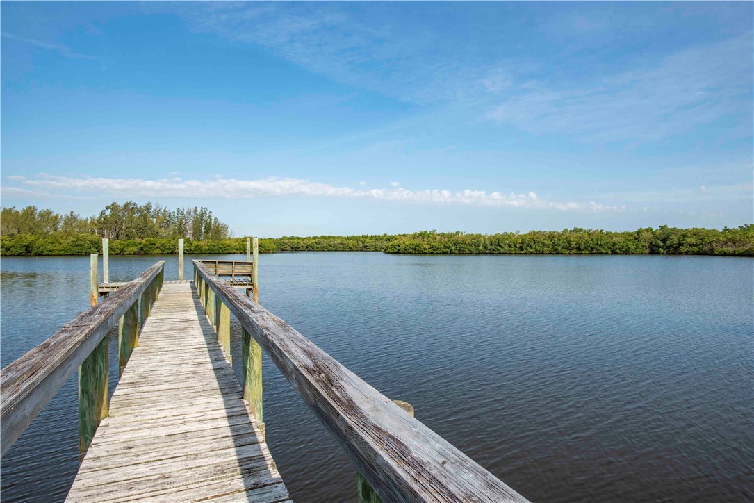 2135 S Highway A1a