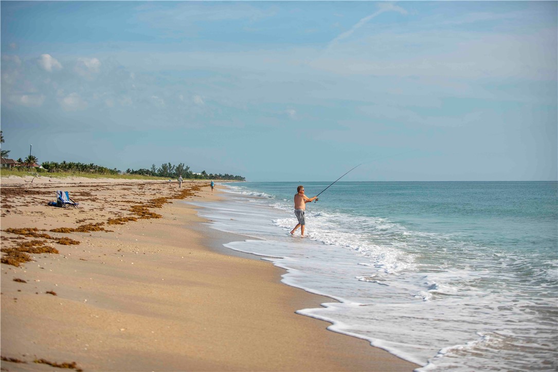 2135 S Highway A1a