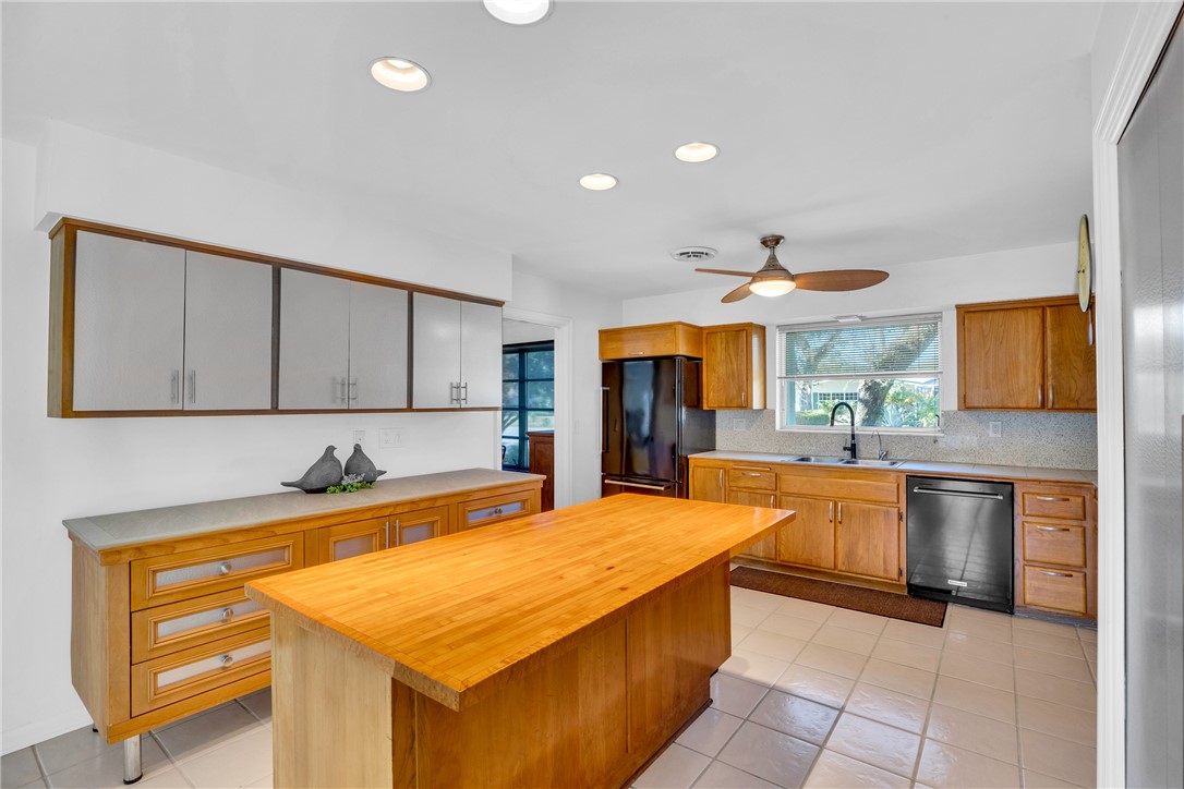 4102 Sabal Palm Drive