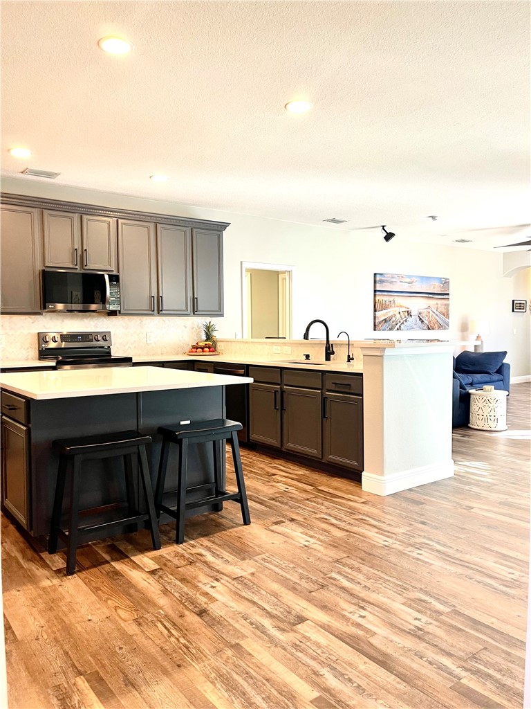 1359 Scarlet Oak Circle