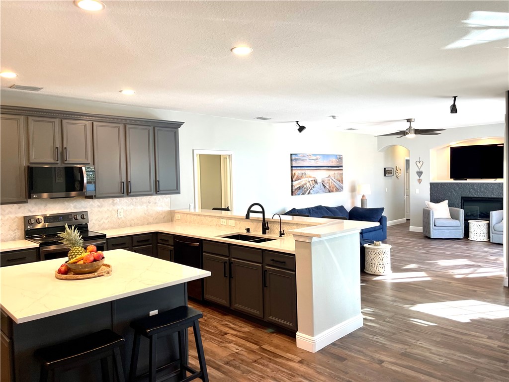 1359 Scarlet Oak Circle