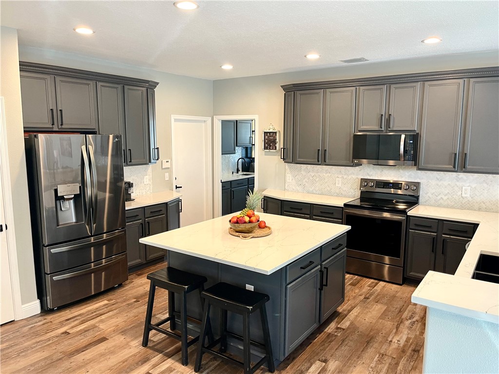 1359 Scarlet Oak Circle