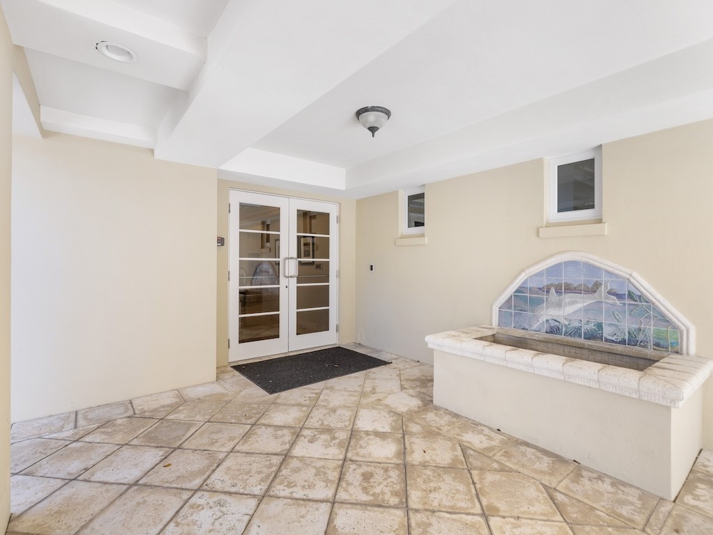 3 Royal Palm Point 1W