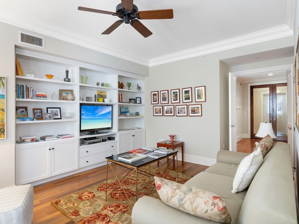 3 Royal Palm Point 1W