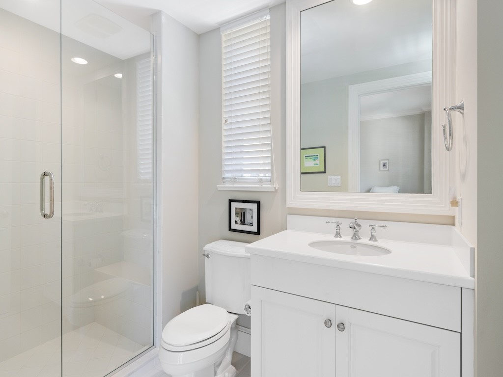 3 Royal Palm Point 1W