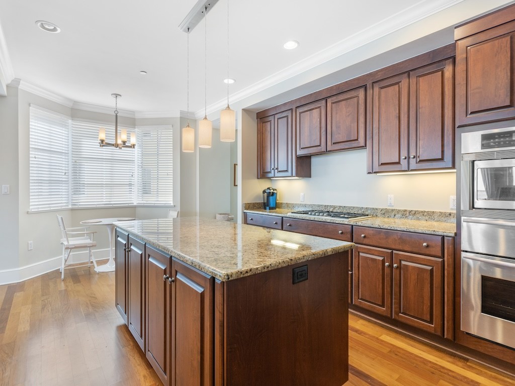 3 Royal Palm Point 1W