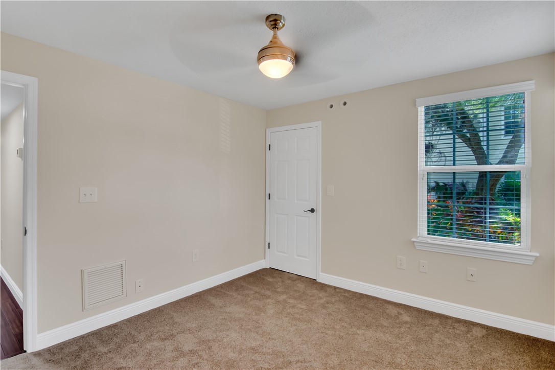 1914 Westminster Circle 13-3