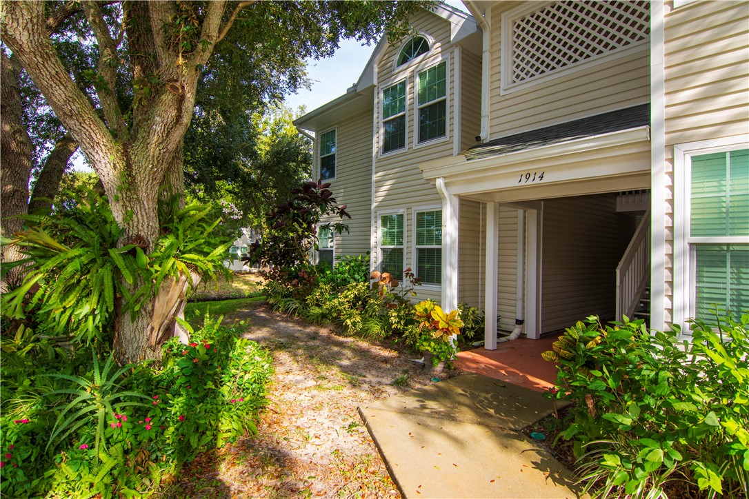 1914 Westminster Circle 13-3