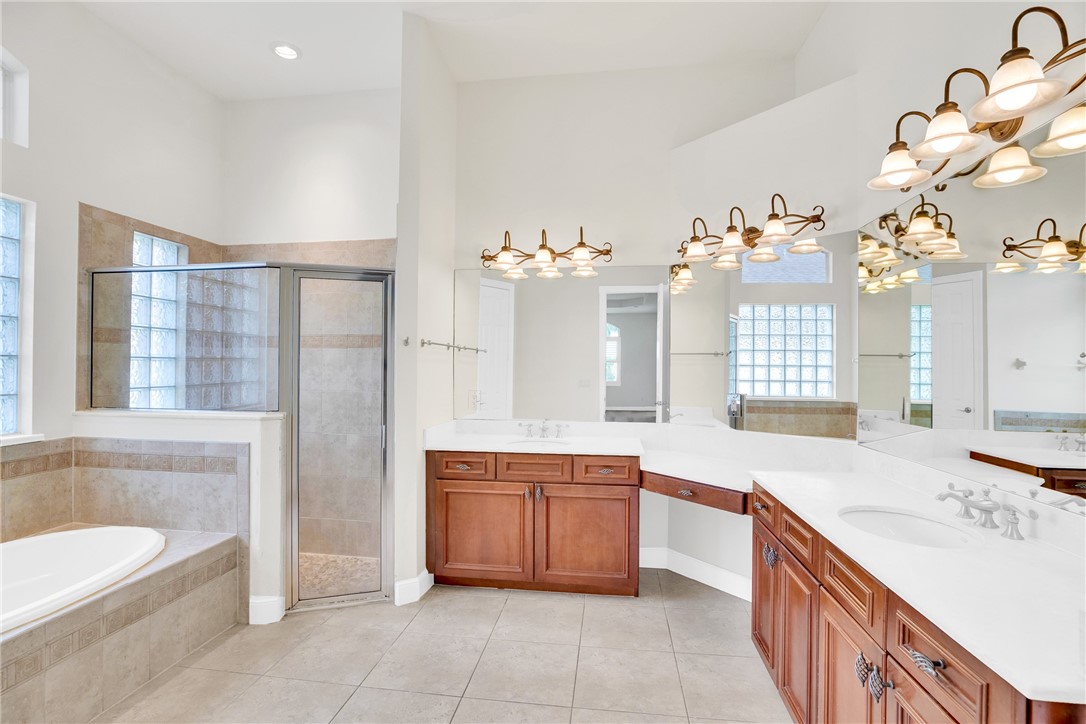 7627 S Village Square